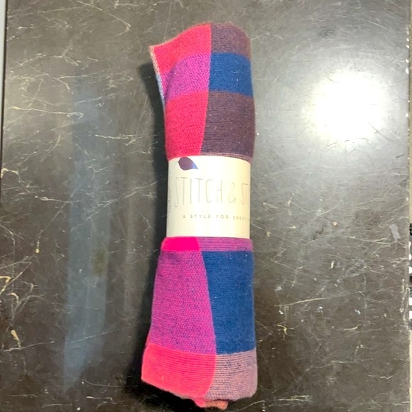 NWT STITCH & STONE COLOURFUL PINK & BLUE UNISEX BLANKET SCARF/SHAWL/WRAP - Picture 6 of 8